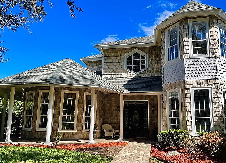Beautiful 2 Story Marshfront