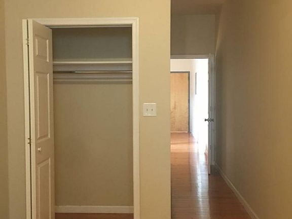 3rd image of 1316 W Girard Ave #B