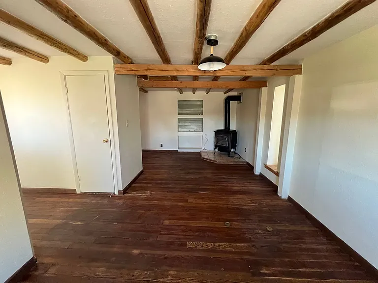 225 N Washington St — Photo 10