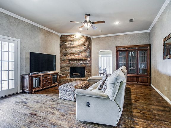 2610-ridge-oak-pl-garland-tx-High-Res-4.jpg