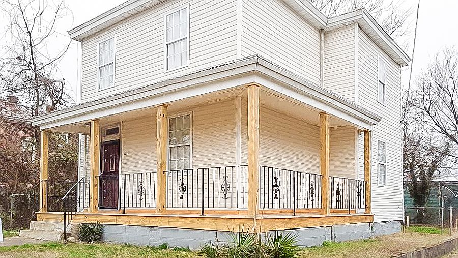 1st image of 1044 Farmer St