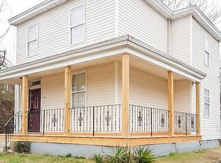 1044 Farmer St, Petersburg, VA 23803