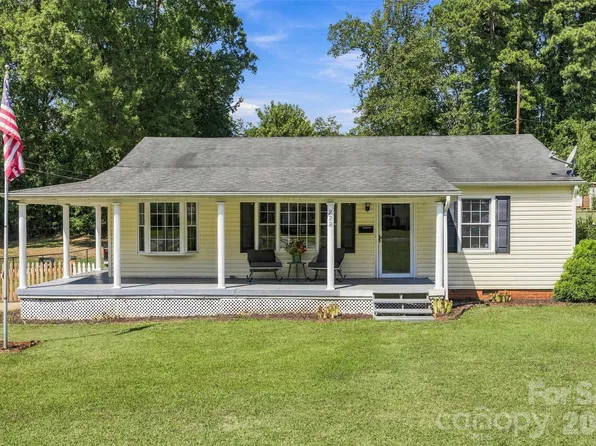 222 Wiley Ave, York, SC 29745