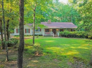 9896 Friendship Rd, North, VA 23128