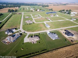 1903 Jewel Dr #1-5, Grinnell, IA 50112