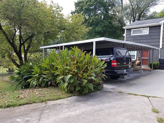 4th image of 1413 Holman Dr
