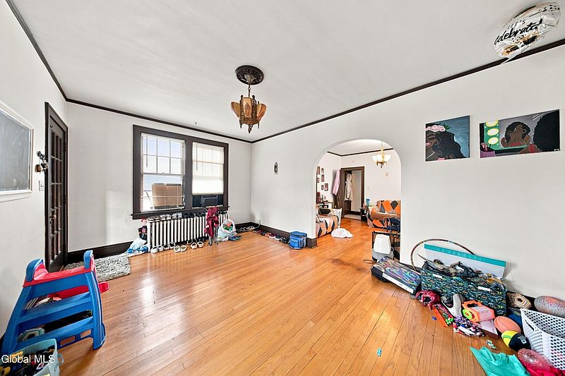 4th image of 75 McAlpin Street