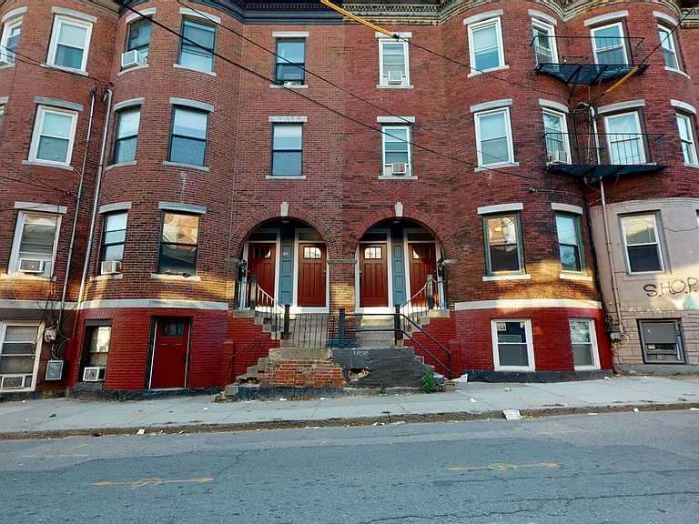 11A Linden St #1 — Photo 17