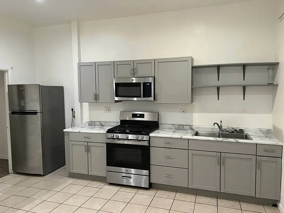 3540 W North Ave #1M