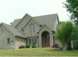 2933 Lovango Lndg, Lansing, MI