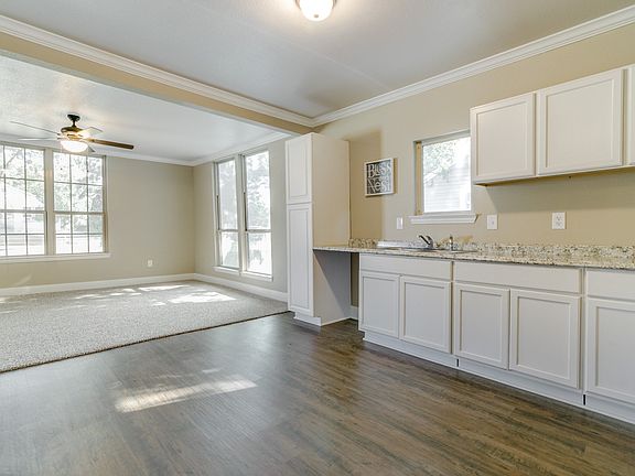4th image of 1943 Hillview Dr