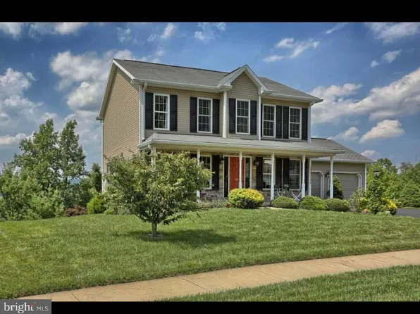 95 Holly Ln, Etters, PA 17319