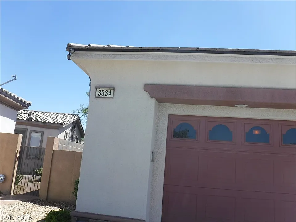 3334 Garden Shower Pl