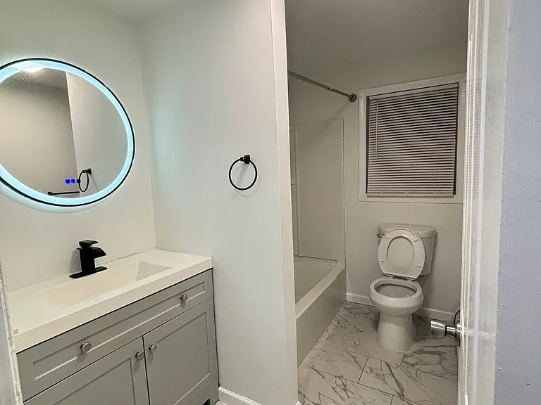 1387 Quinnipiac Ave — Photo 6
