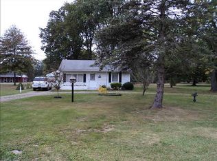 10983 Douglas Rd, Temperance, MI 48182