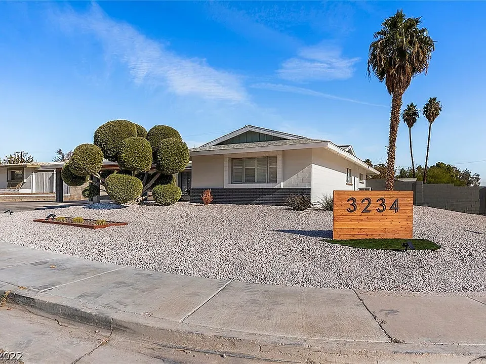 4 bed, 2020 sqft, $3,100 — Photo 1