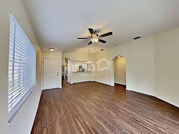 4th image of 518 Lindsay Anne Ct