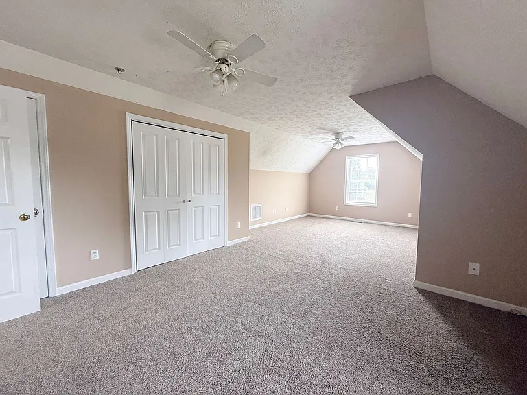 1301 Fisk Rd — Photo 31