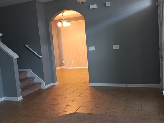 3rd image of 563 Ryker Way #563