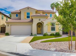 437 Cota Ln, Vista, CA 92083