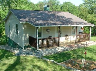 1061 Deacon Dr, Marion, NC 28752