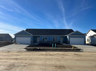 620 Stephanie Ct, Washington, IL