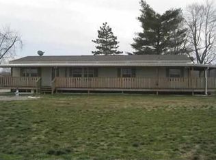 13803 E Governor Rd, Monroe City, IN 47557