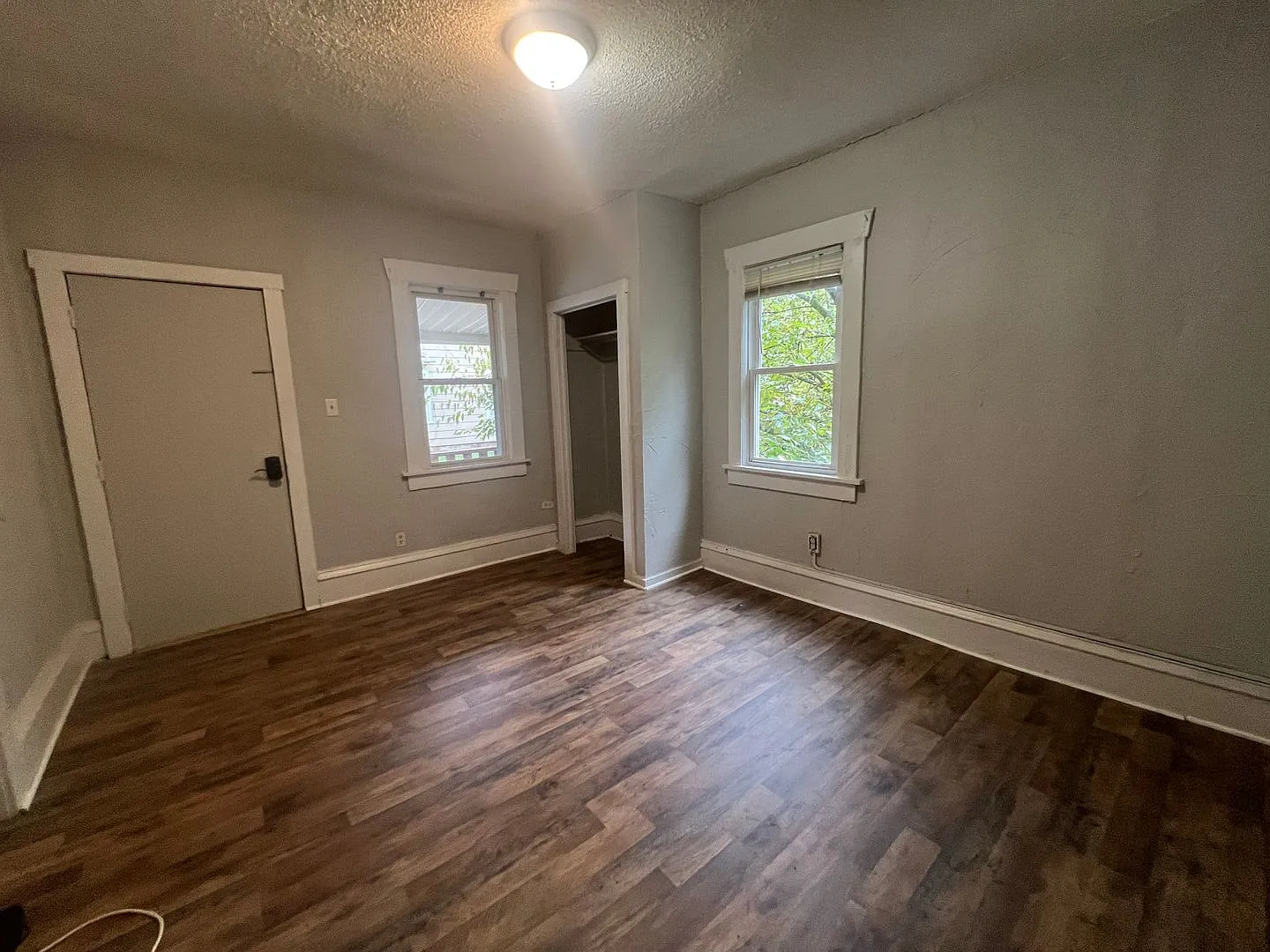 10 Cayton Street — Photo 2