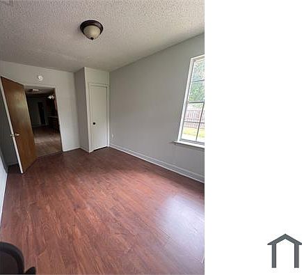 2nd image of 4845 Wells St