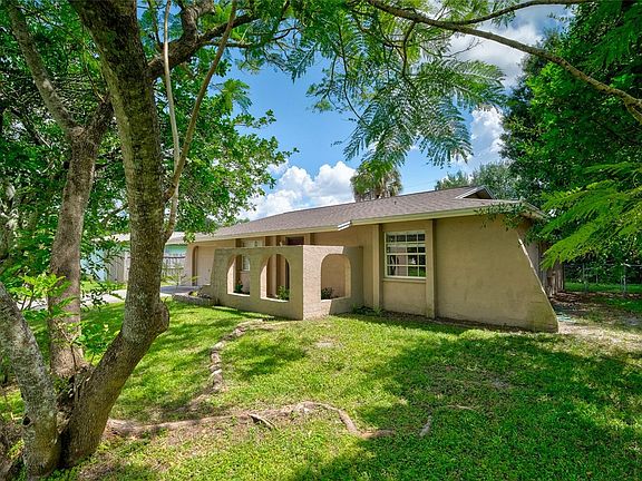 2nd image of 5036 Vinson Way