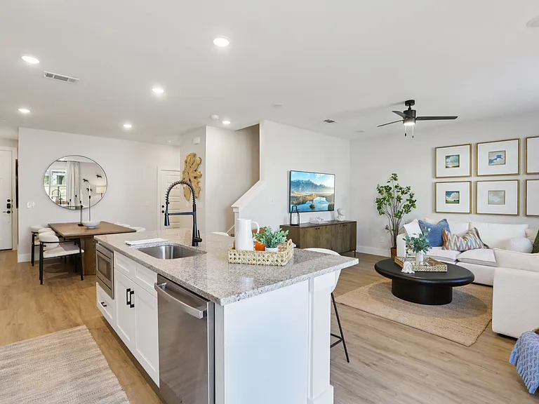 BB Living Sweetwater Crossing — Photo 30