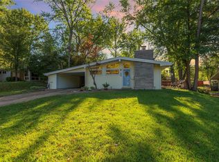 726 Paddock Ct, Saint Louis, MO