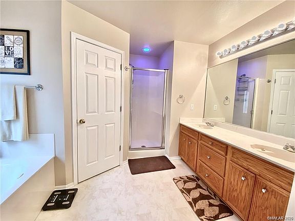 5th image of 7608 Redwood Ct