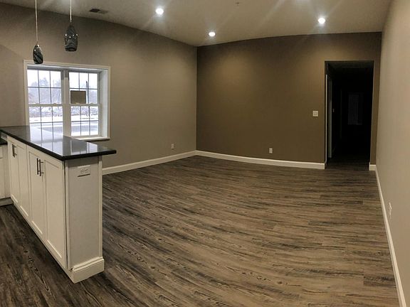 4th image of 330 E Niagara St #10