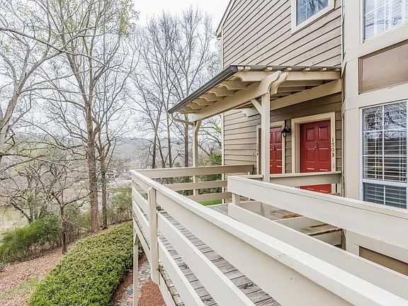 4th image of 1503 Riverview Dr SE #1503