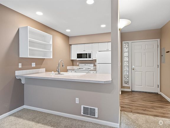 3rd image of 102 State Street S #208W