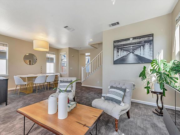 5th image of 939 Mouton Cir