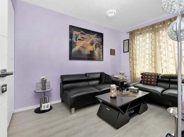 15 West End Avenue image 6 of 33