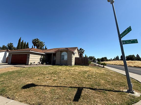 3rd image of 4500 Thira Way