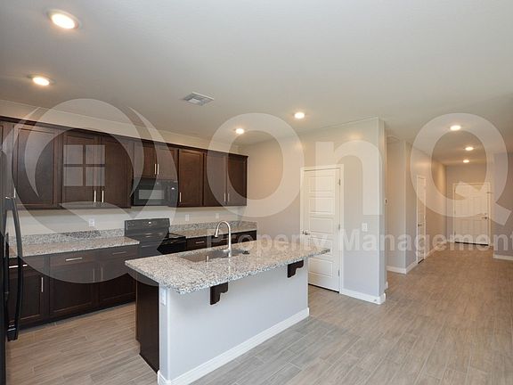 3rd image of 367 E Kona Dr