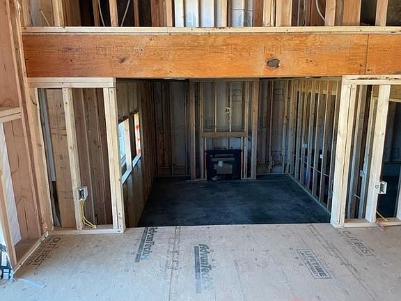 5th image of 16220 Giorgia St