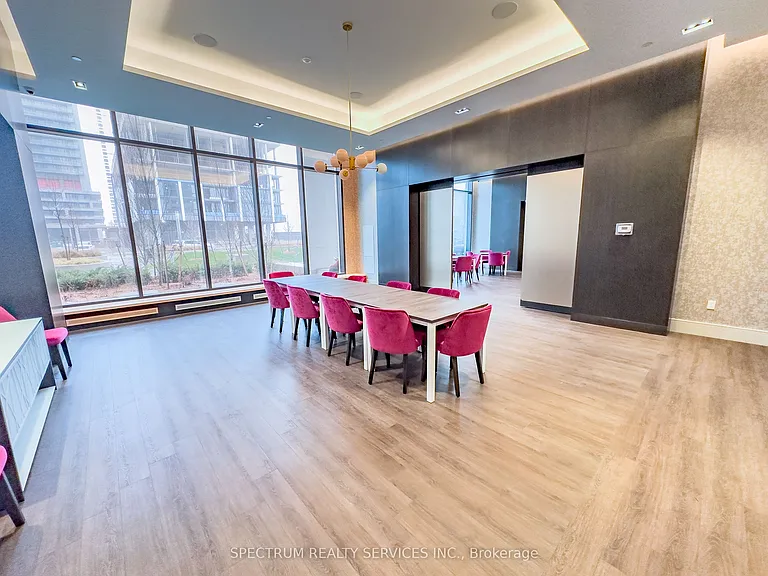 9000 Jane St #Penthouse 119 — Photo 39