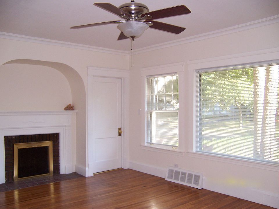 2nd image of 3343 E Fairfax Rd
