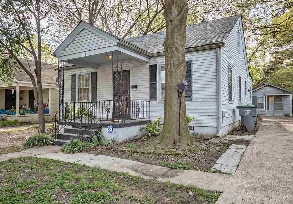 1st image of 19 S Merton St