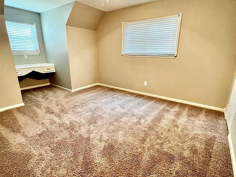 17527 Forest Mist Dr — Photo 24