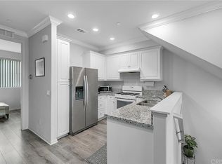 7227 N Maple Rd, Van Nuys, CA 91405