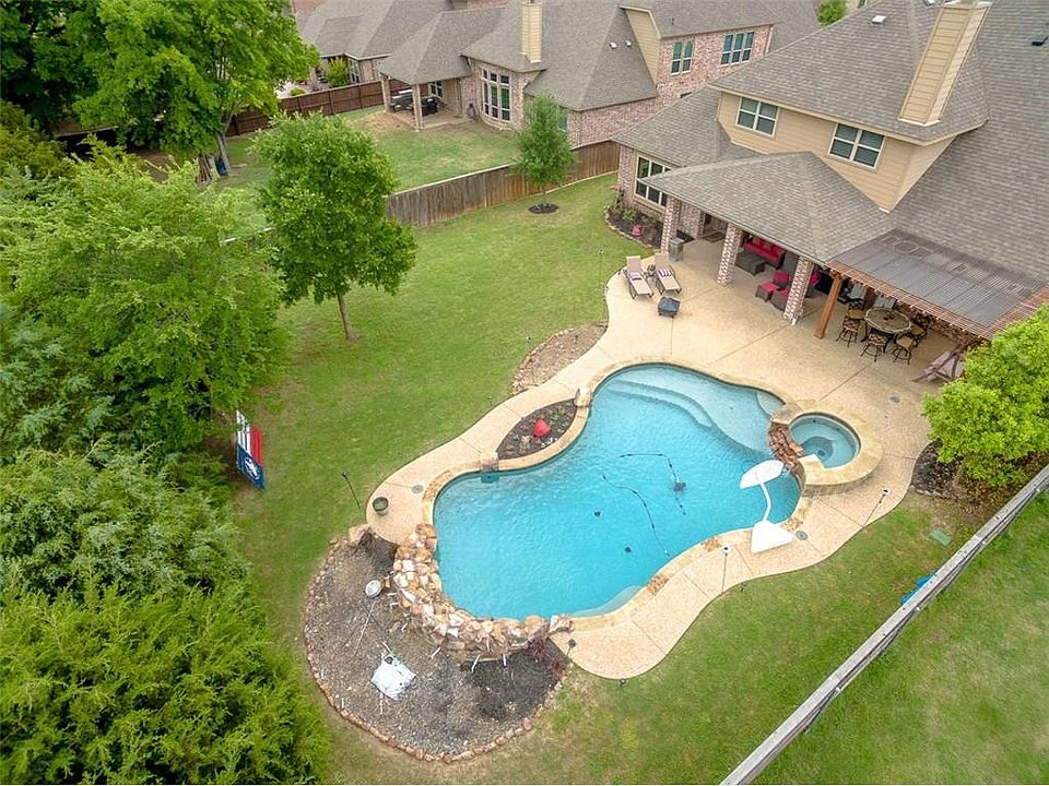 2nd image of 1807 Reynolds Ct