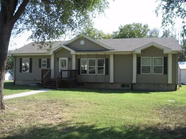 2334 W Detroit St, Abilene, KS 67410