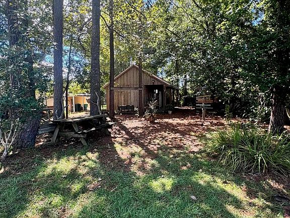 2nd image of 111 Horn Dr #111