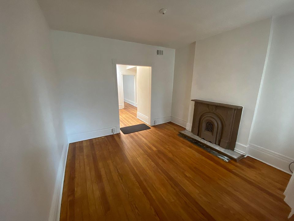 1st image of 150 W Cedar Ave